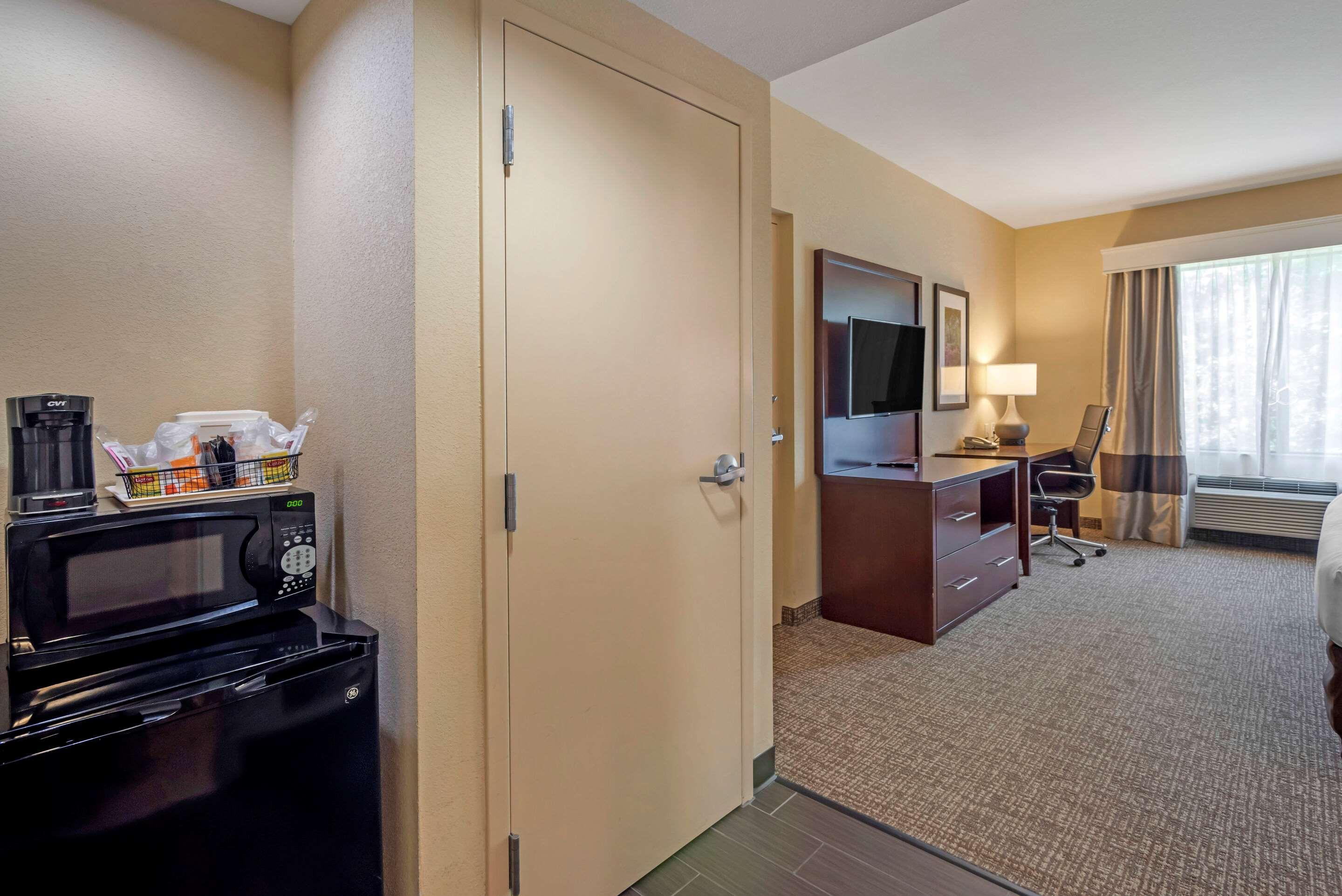 Comfort Suites Fredericksburg North Extérieur photo